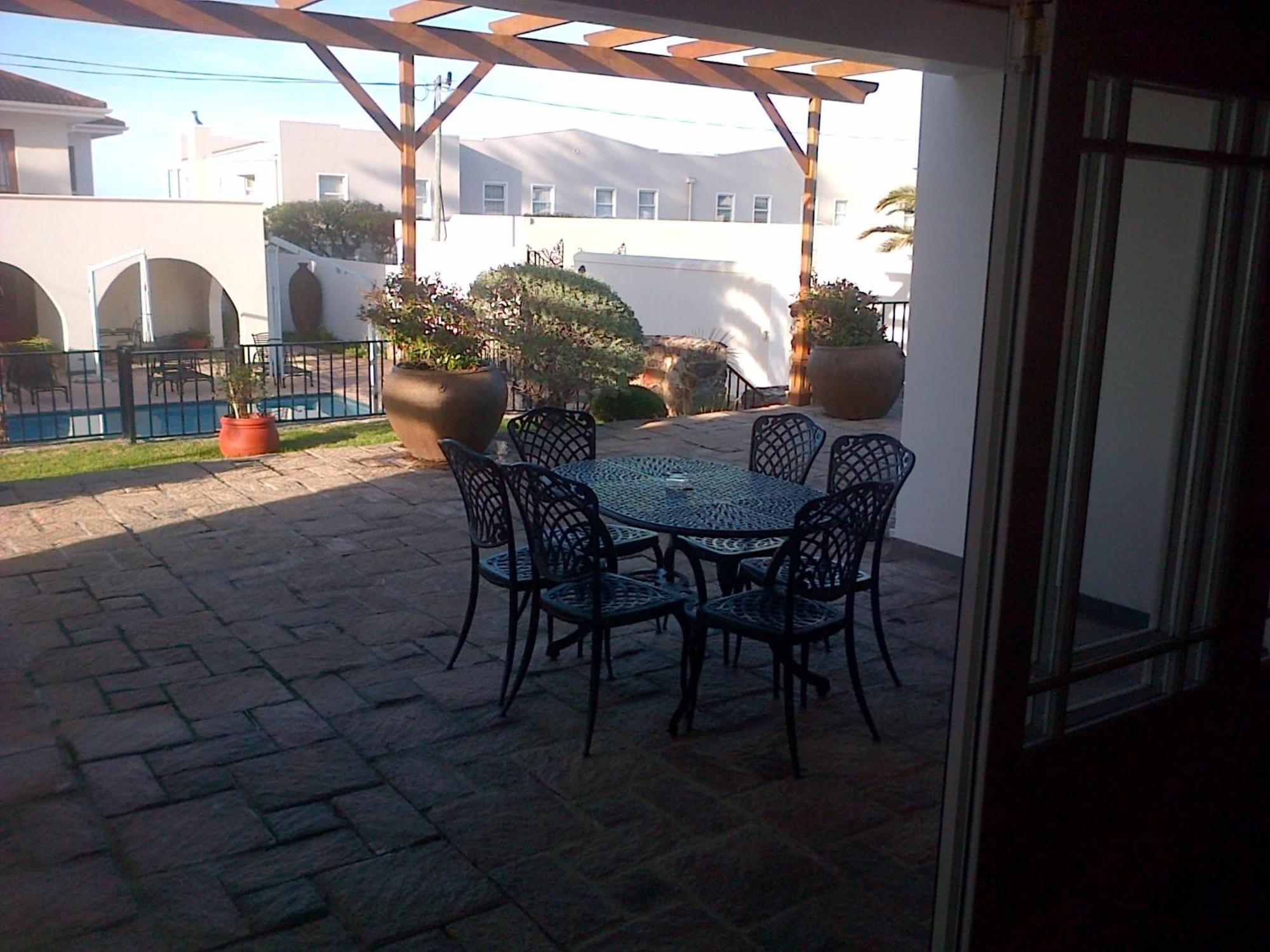 Nautilus Guest House هيرمانوس المظهر الخارجي الصورة
