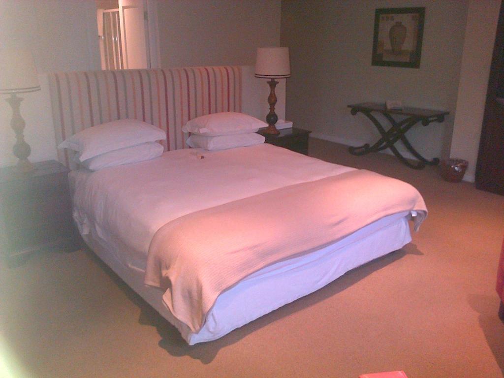 Nautilus Guest House هيرمانوس الغرفة الصورة